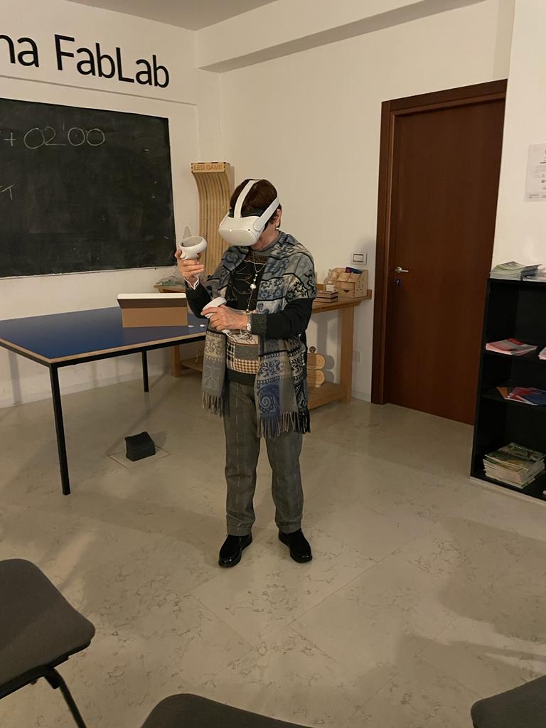 ragazzo con visiera 3d